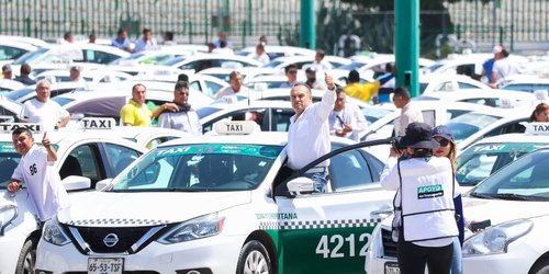 Taxistas respaldan acciones de la SCT ante hechos recientes