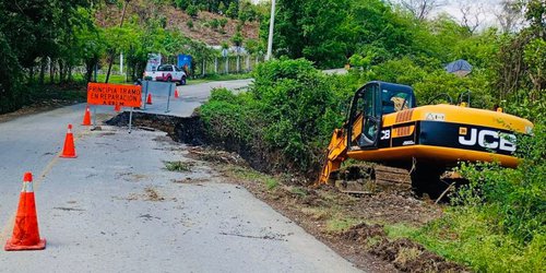 Inversión federal de 305 millones de pesos para reconstruir caminos estatales en SLP